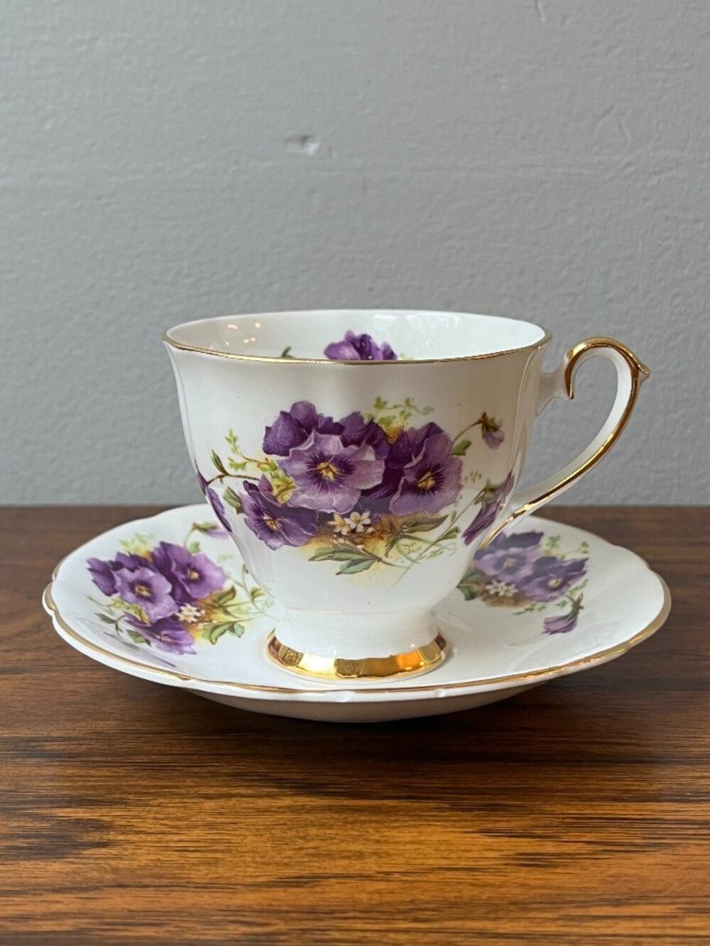 Vintage Clarence Bone China Teacup Saucer Set 889 Purple Pansy Made In England